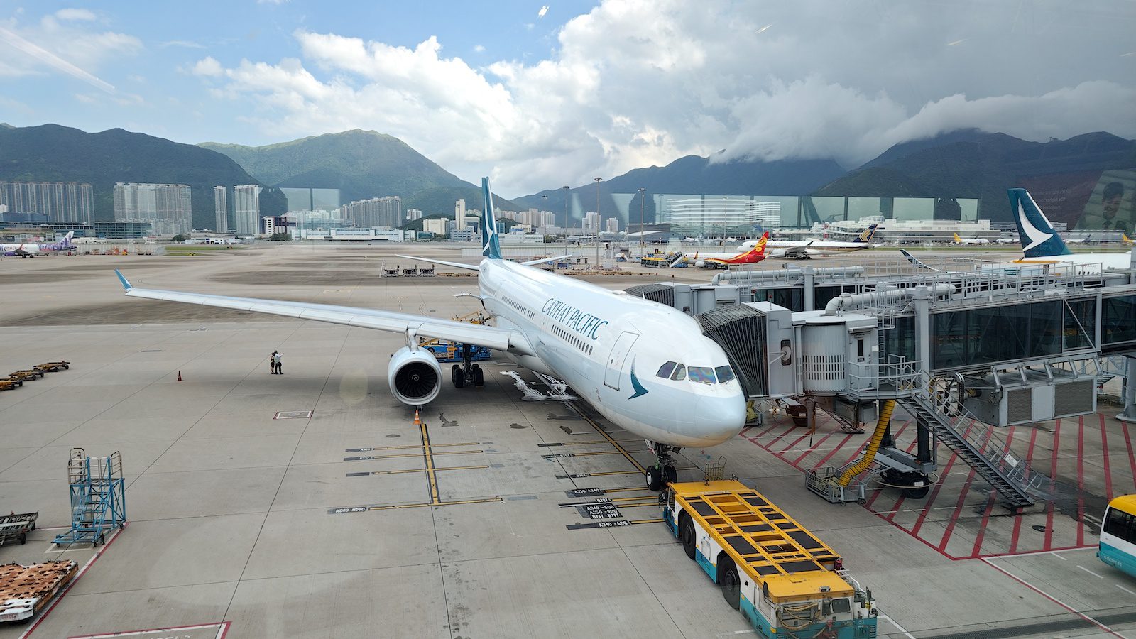 Cathay Pacific Premium Economy is Truly a Delight! Fly for Points
